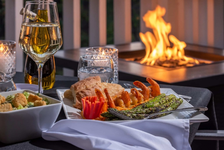 "Stay In the Inn" Dinner