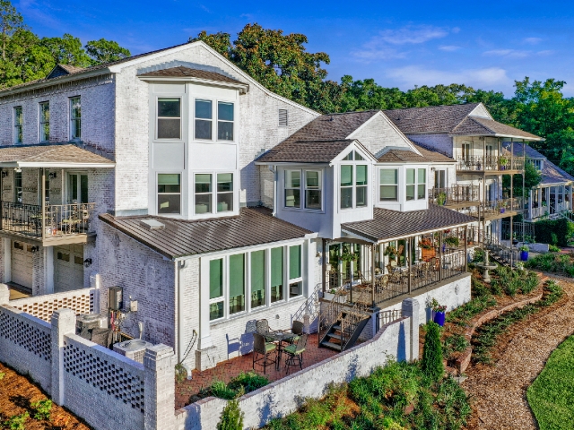 Jubilee Suites on Mobile Bay in Fairhope, AL