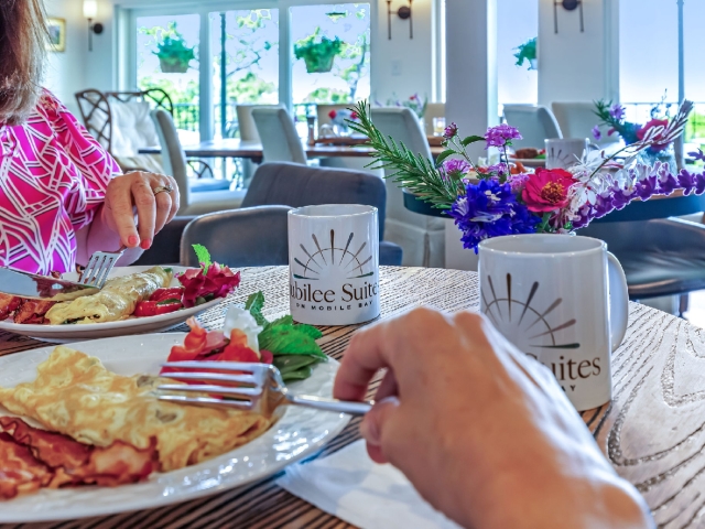 Breakfast at Jubilee Suites in Fairhope, AL