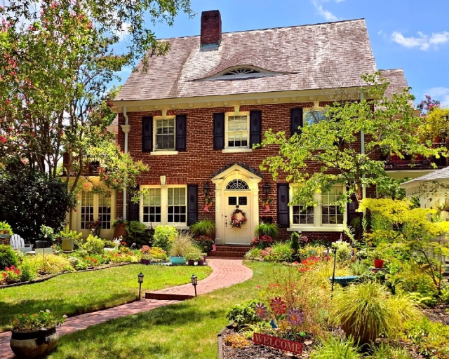 Front exterior of inn