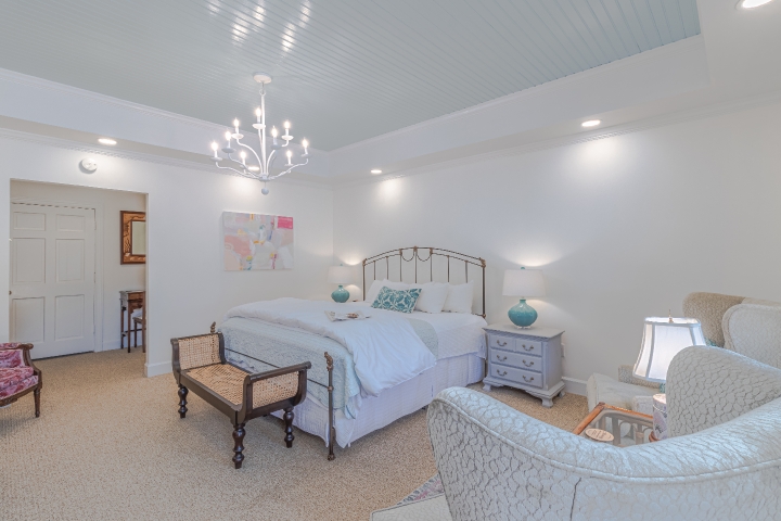 Elegant King Room