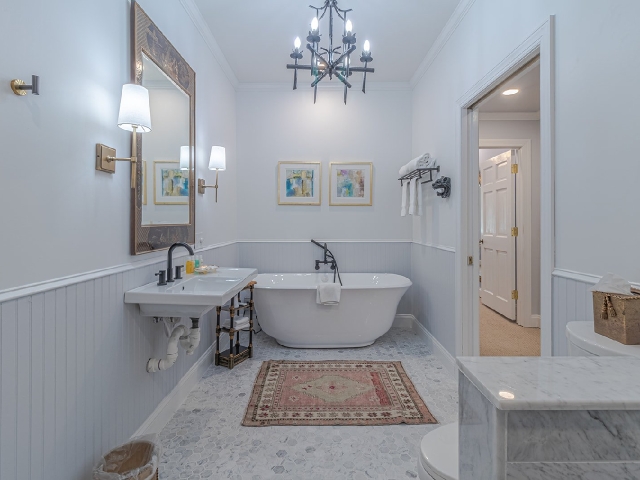 Jacuzzi tub in spacious and luxurious suite bathroom