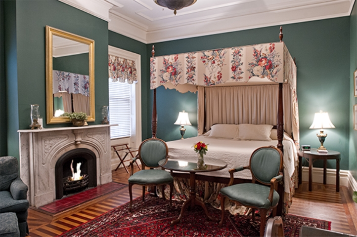 Fireplace in Mini Suite