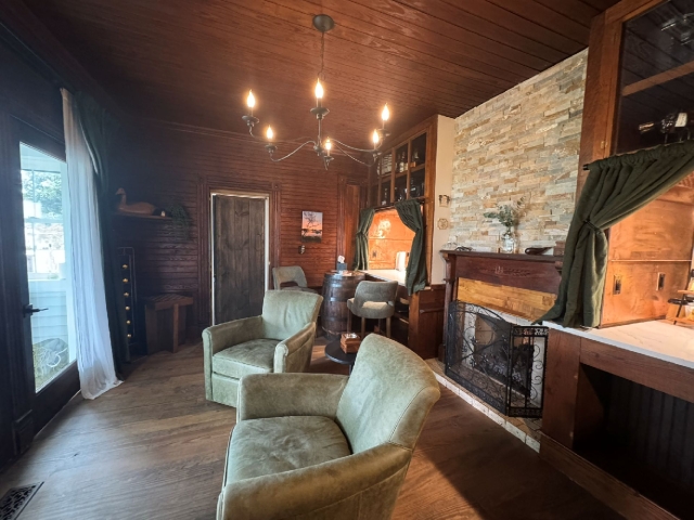 Speakeasy with complimentary bar