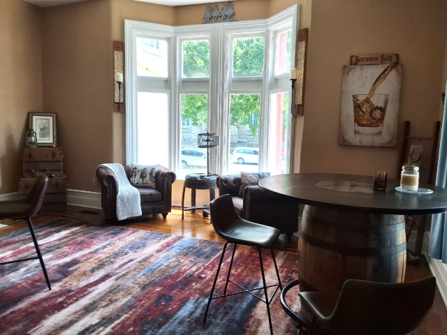 Triple Crown Bar - 1