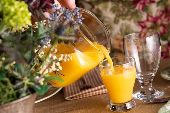 Pouring Orange juice