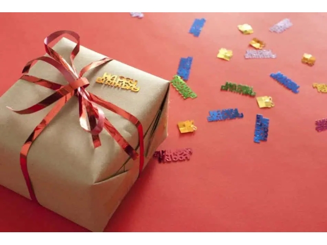 gift box with confetti