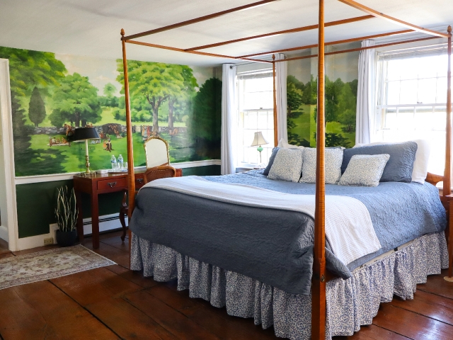 Stonecroft Guestroom