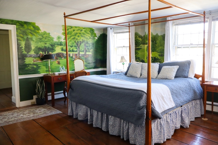 Stonecroft Guestroom