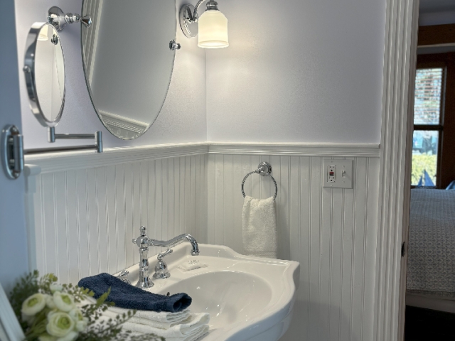 Admiral bathroom