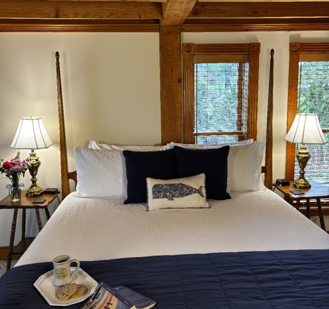 Captains Quarters bed