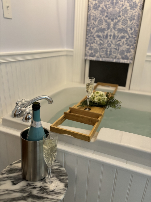 Tub closeup
