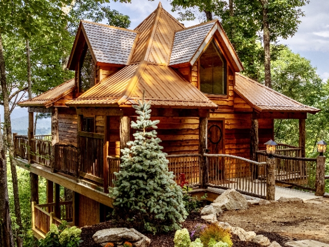 Elk & Embers Hemlock Treehouse
