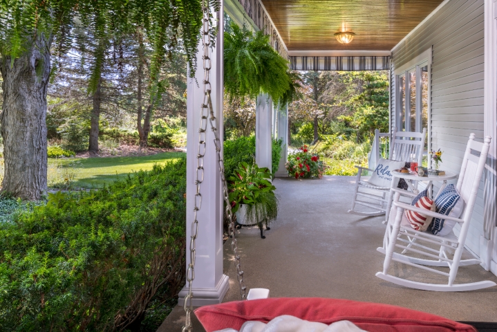 Front Porch Summer Vibes