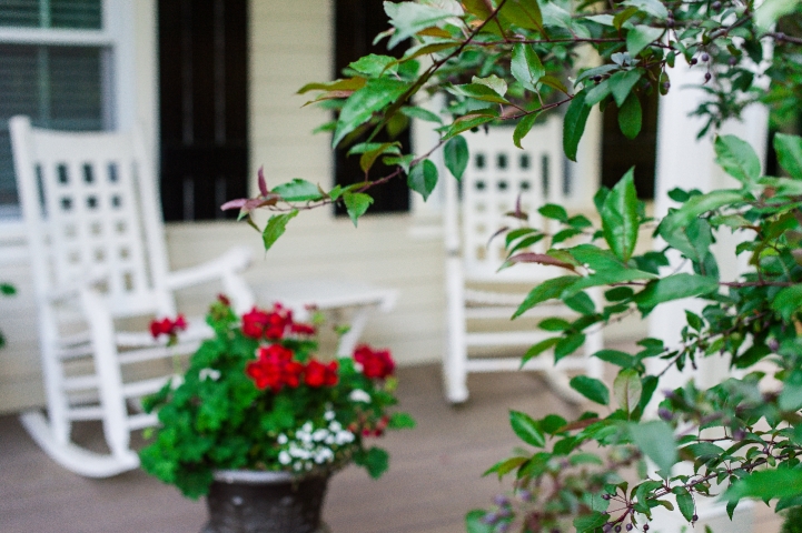 Guesthouse Front Porch rocking chairs