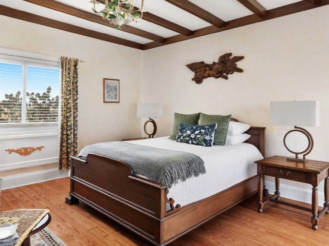 Mistral Room