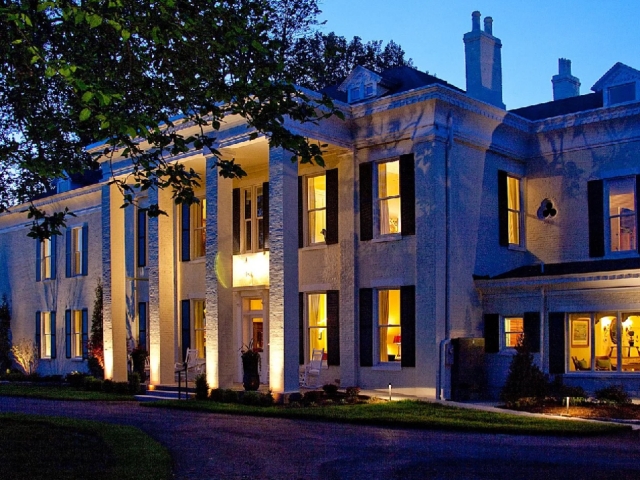 evening at the inn